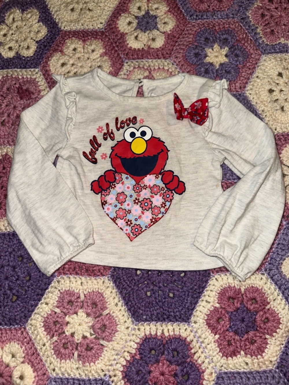 Sesame Street Elmo Heart Graphic Long-Sleeve Top - White & Red